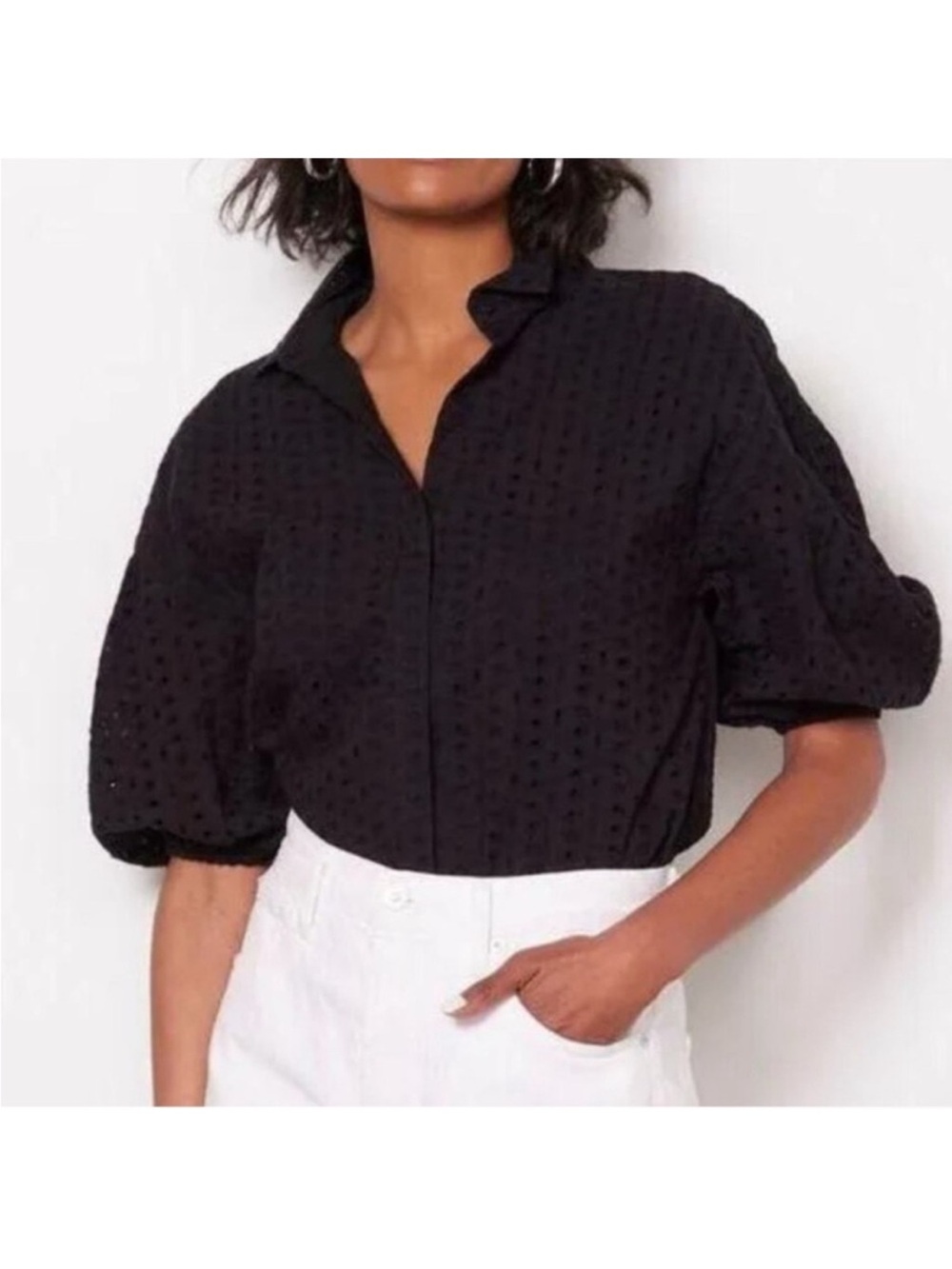 Evereve Emery Eyelet Black Button Down NWOT 100% Cotton Size Medium